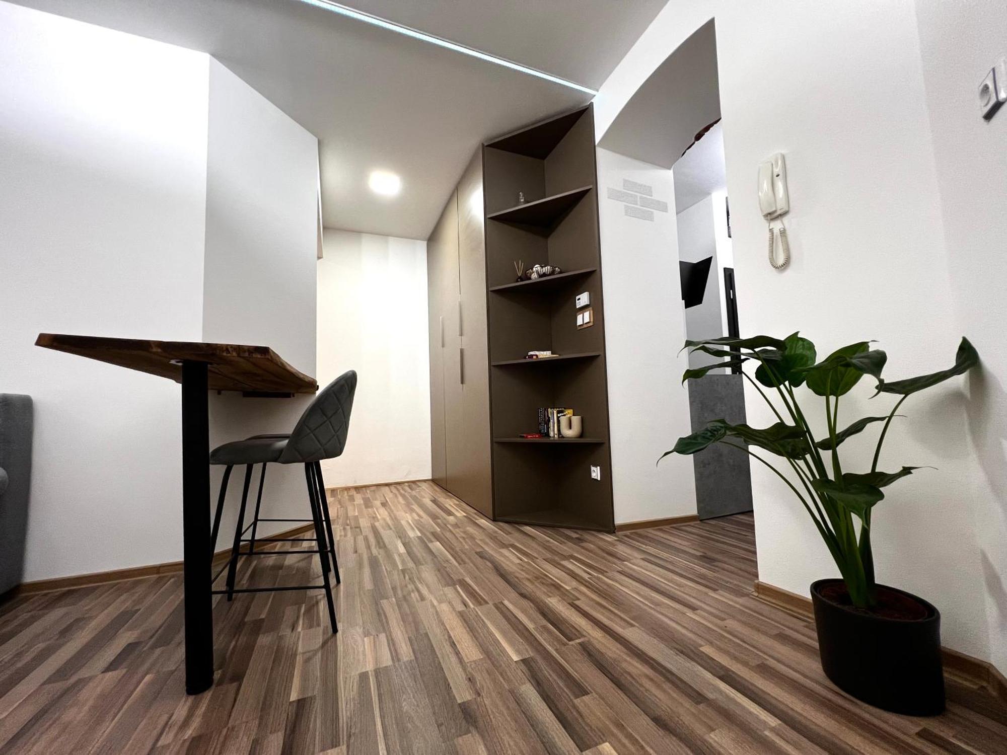 Palackeho Lobby Apartment ออลอโมตซ์ ภายนอก รูปภาพ